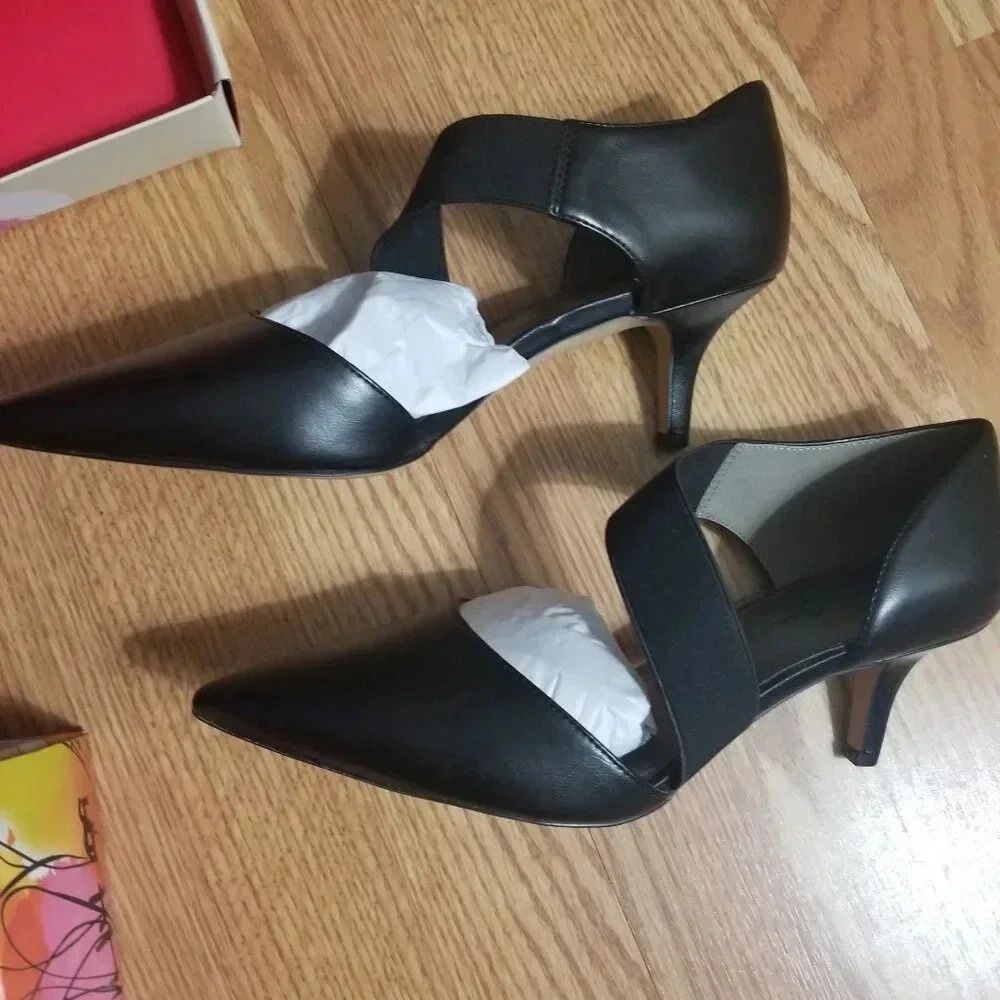 Women's Black Pointy Toe 2" Kitten Heel Shoes Sz 9 M